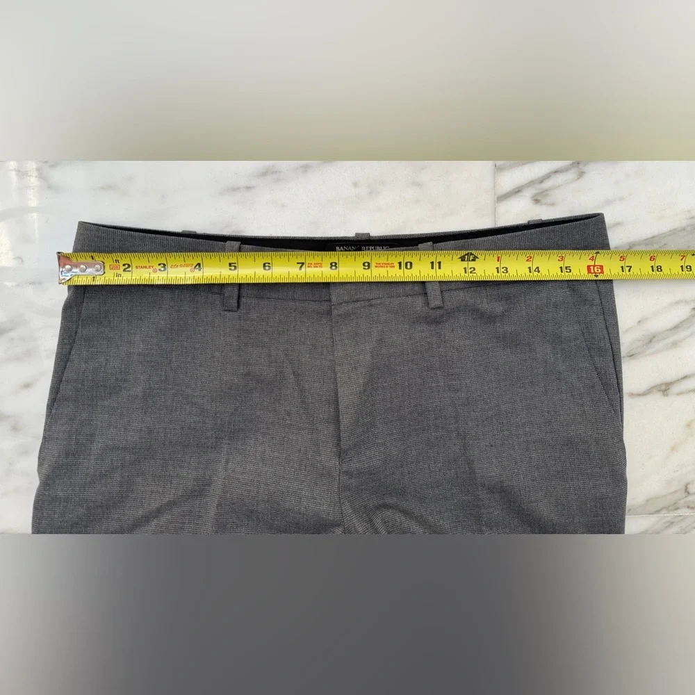 Banana Republic Factory Cropped Roll Cuff Gray Pants,‎ Size 6R